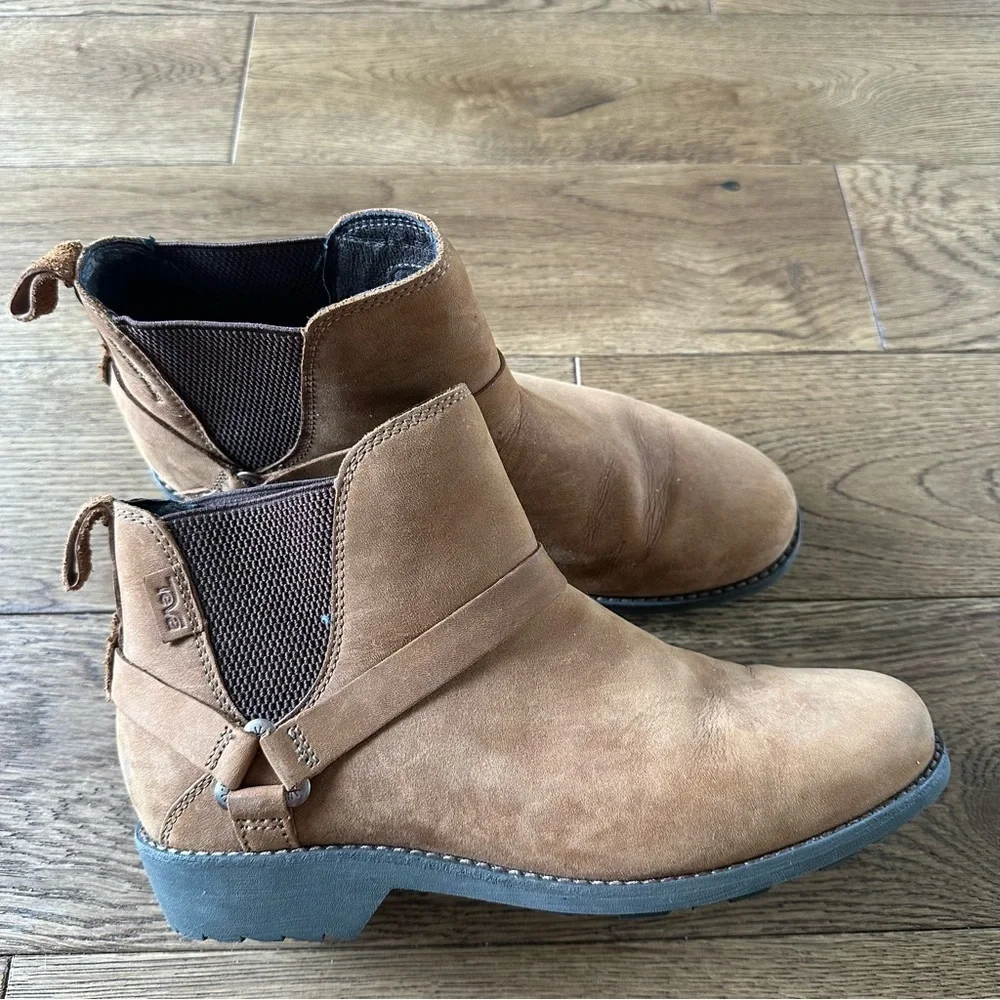 De La Vina Dos Chelsea Boots Sz 8